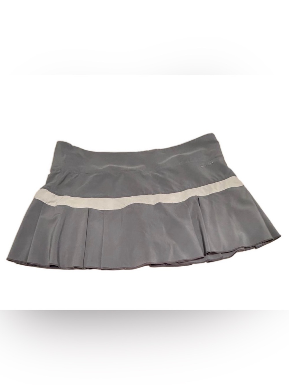 NIKE Victory Dri-Fit Gray with Light Gray Stripe Pleated Athletic Skort - Picture 4 of 10